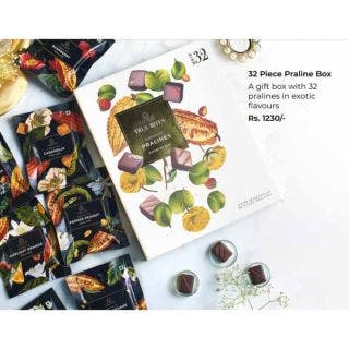 Smoor 32 Piece Praline Box