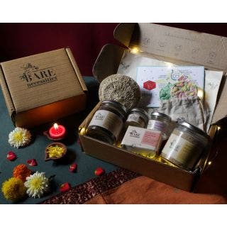 Glow Naturally Festive Gift Bundle.