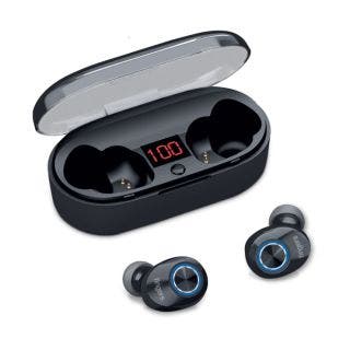 Go-Duet TWS Pods Fingers